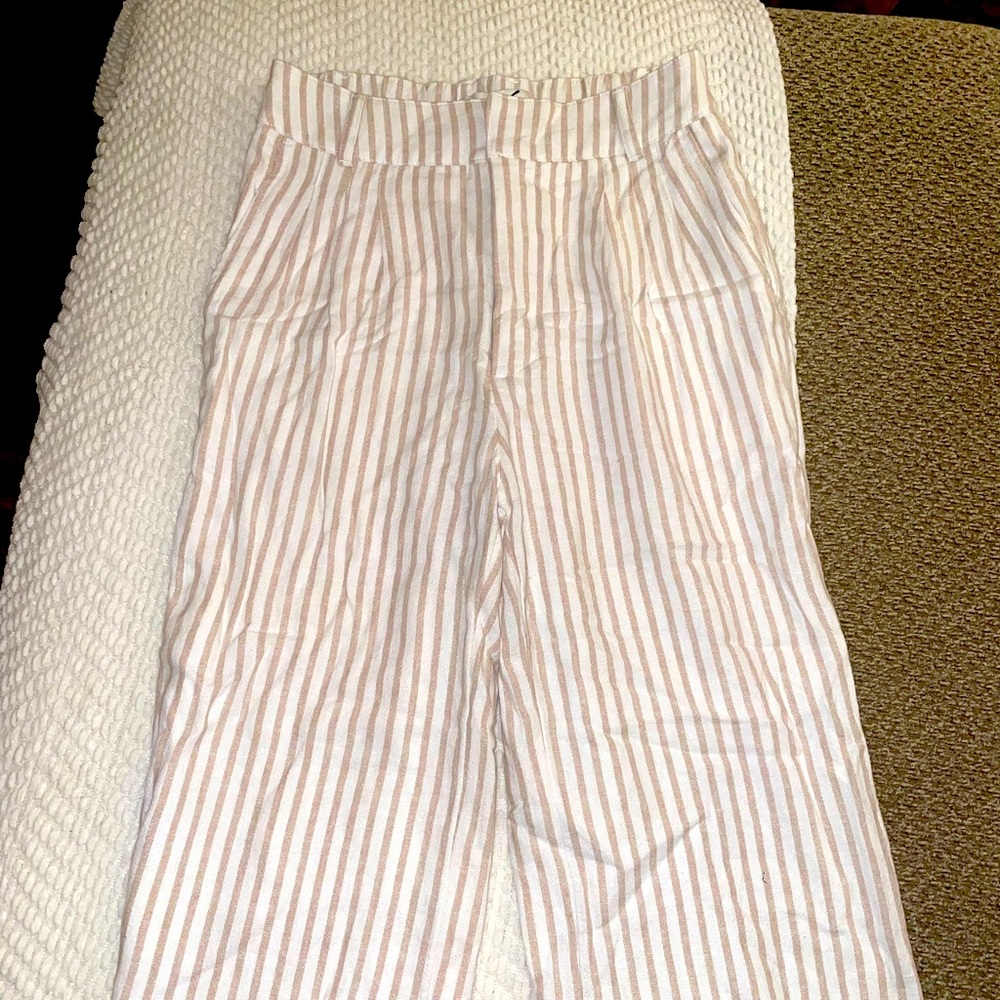 Tan and white Abercrombie wide leg pants xs